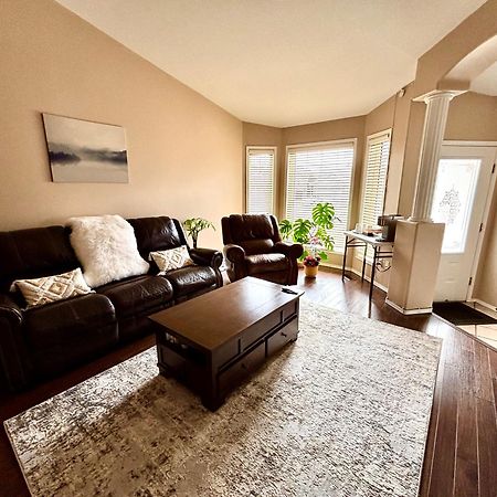 Saskatoon Lashyn Cove Homestay Exterior photo